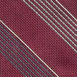 BROOKS BROTHERS SILK TIE - LIKE NEW